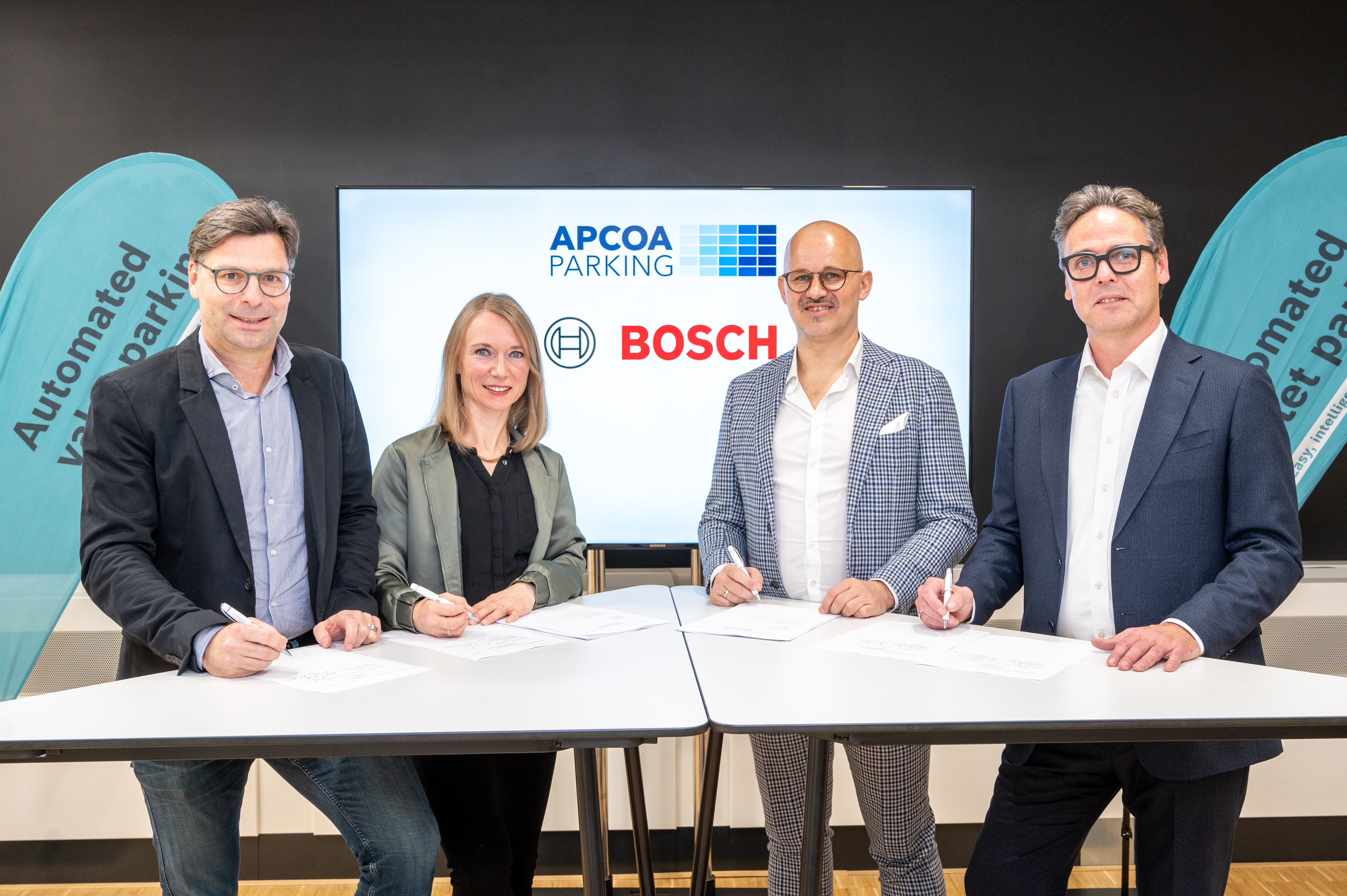 Bosch a APCOA přinášejí technologii Automated Valet Parking 