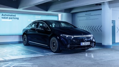 Světová premiéra: Parkovací systém bez řidiče od společností Bosch a Mercedes-Be ...